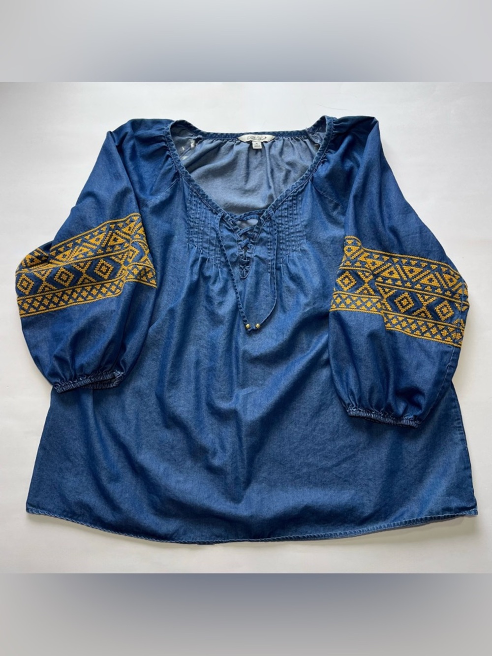 Pioneer Woman Denim Peasant Blouse Size XL Embroidered Sleeve Blue/Yellow